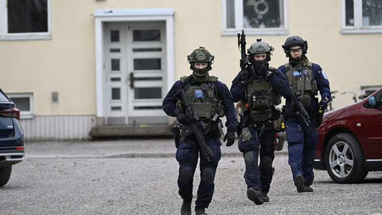 politie in timpul unei interventii în finlanda