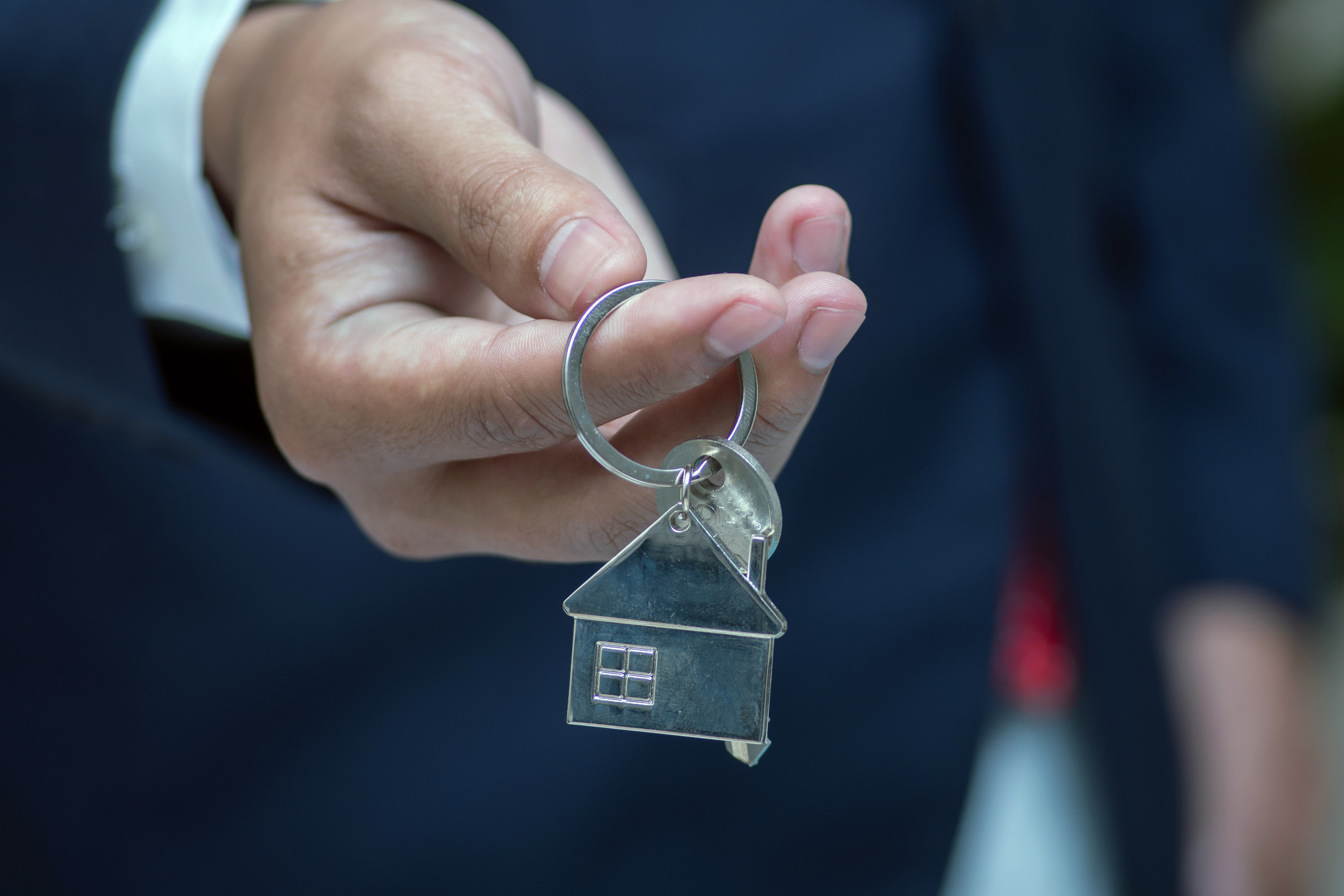 Cinci familii din Constanța ar fi plătit mii de euro avans pentru locuințe care nu erau de vânzare. Doi bărbați, acuzați de înșelăciune