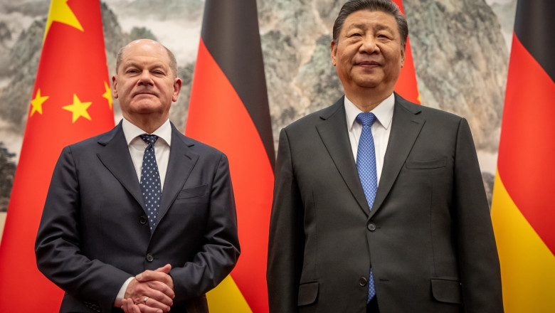 Cancelarul Olaf Scholz și președintele chinez Xi Jinping discută despre o pace dreaptă în Ucraina