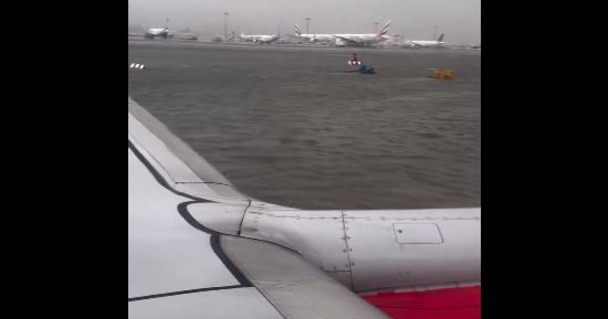 O furtună puternică a făcut ravagii în Dubai. Aeroportul s-a transformat într-un lac, iar zborurile au fost suspendate|EpicNews