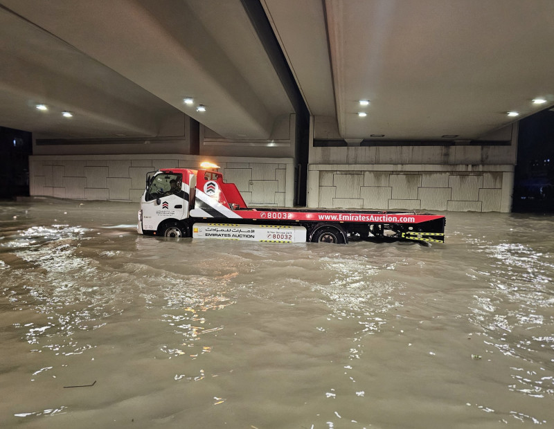 Heavy rain hit UAE