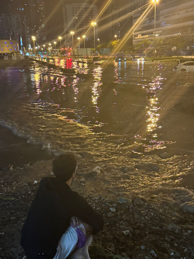 Des pluies torrentielles plongent Dubaï, Bahreïn et Oman dans le chaos