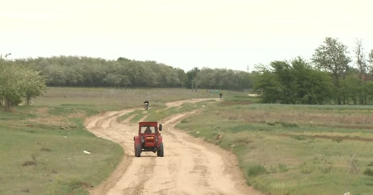 Stații de irigații furate și duse la fier vechi. Cum au ajuns fermierii din Dolj să stea cu apa lângă terenuri, fără să o poată folosi