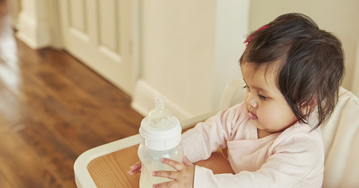 Compania Nestle este acuzată că adaugă zahăr în produsele cu lapte pentru bebeluși vândute în țările sărace|EpicNews