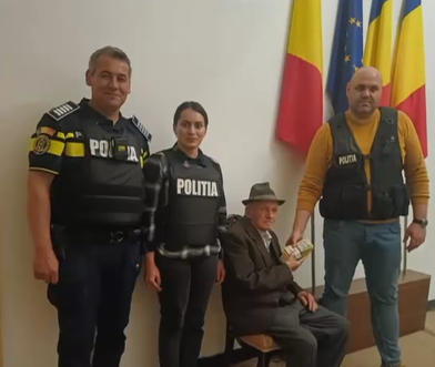 "A luat-o pe o tarla, zic: nu sunt semne bune". Bătrânul de 90 de ani jefuit și abandonat pe câmp a povestit ce s-a întâmplat