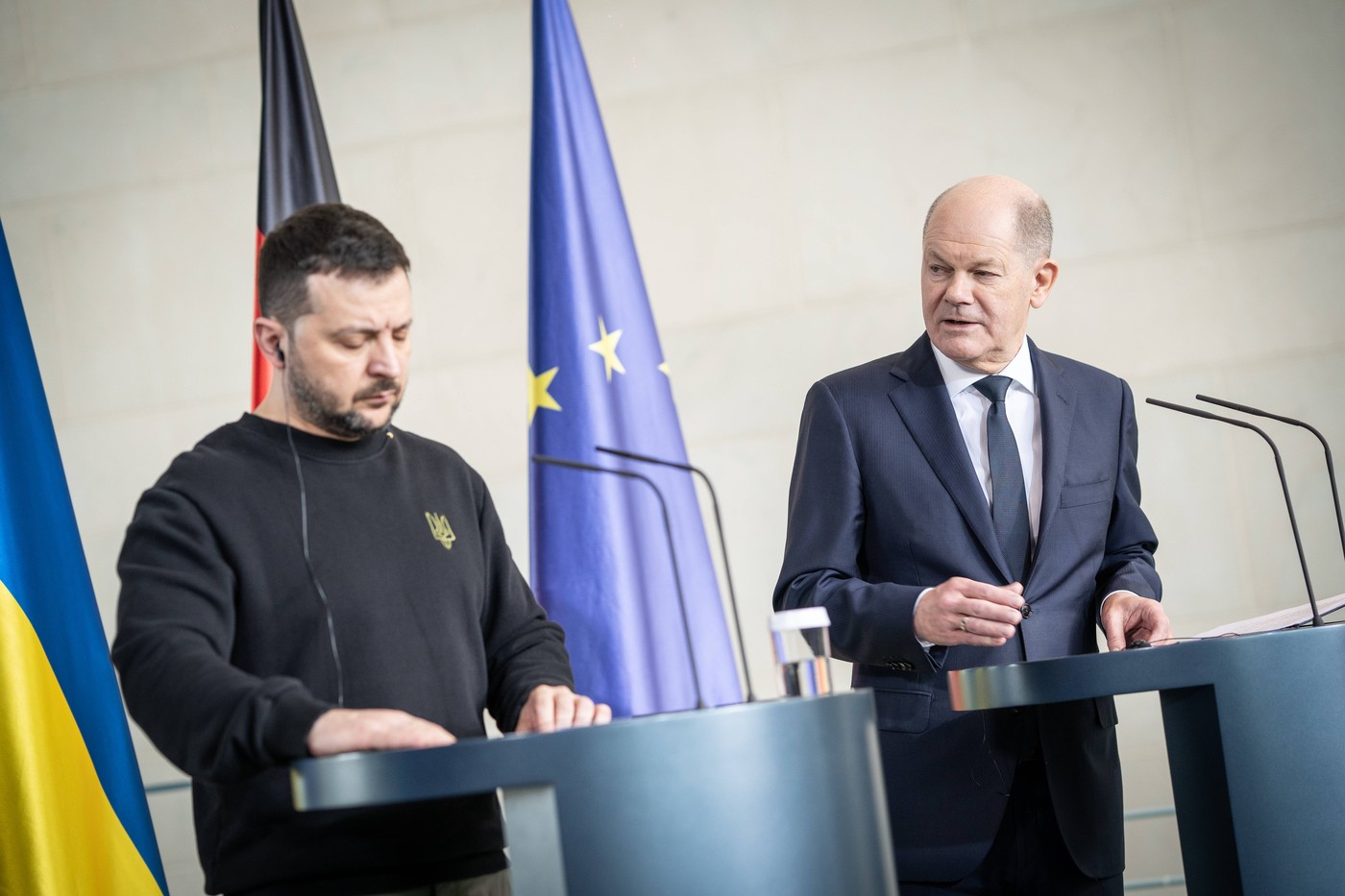 Zelenski îl atacă pe Scholz pentru că refuză să dea Ucrainei rachete Taurus: „Nicio rachetă nu va proteja pe nimeni de un atac nuclear”
