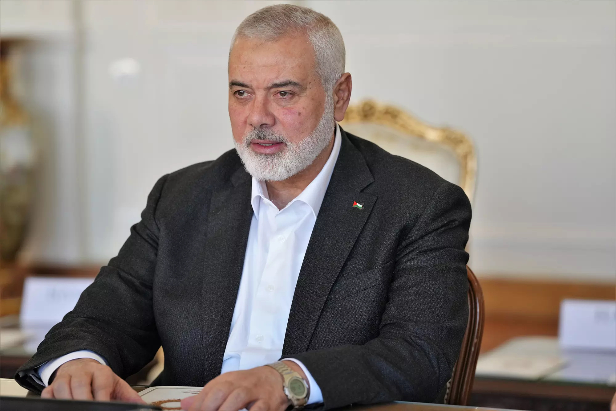 Trei fii şi doi nepoţi ai liderului politic al Hamas, ucişi într-un bombardament israelian. Reacția lui Ismail Haniyeh