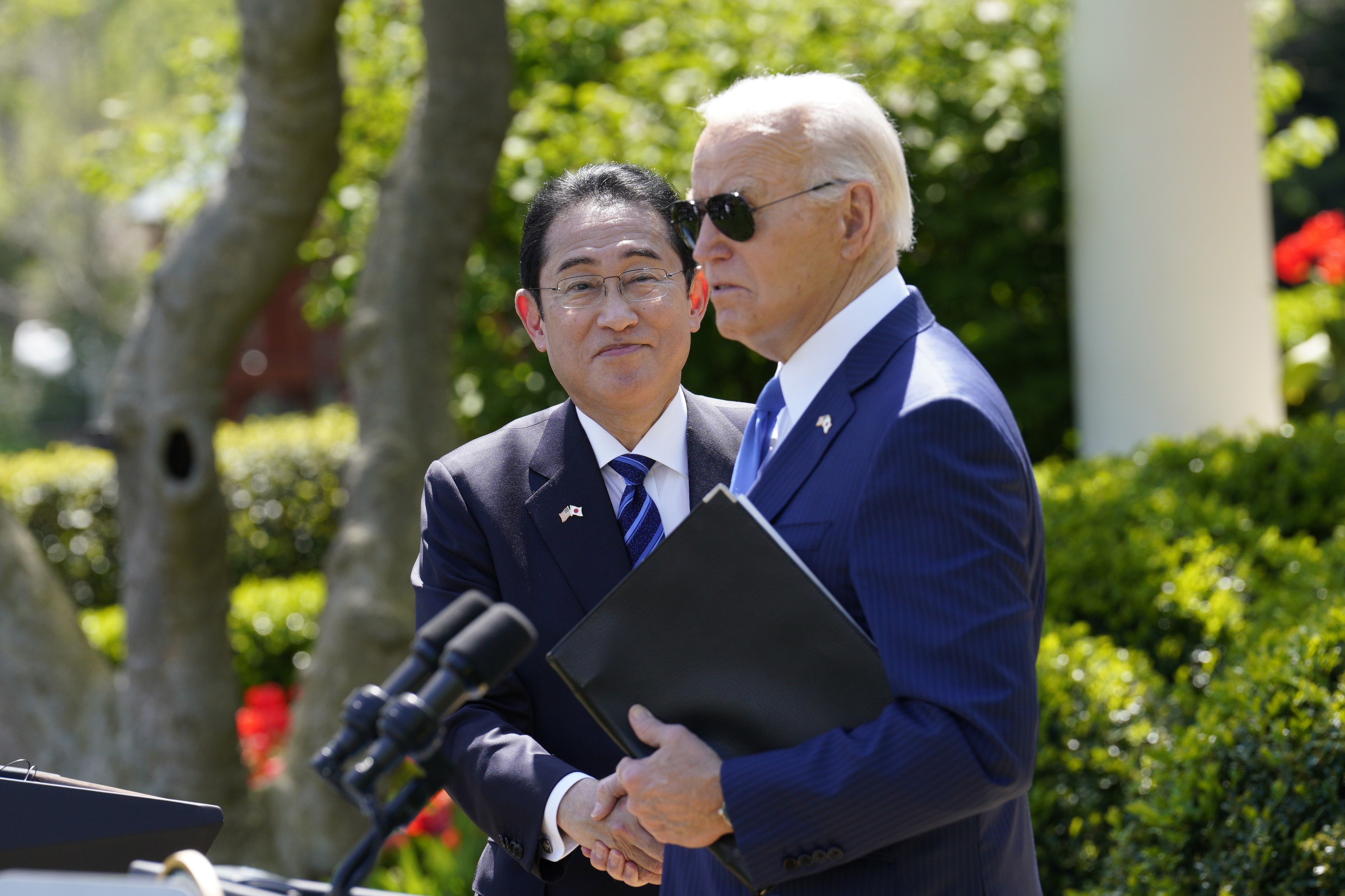 Un japonez va fi primul astronaut neamerican care va pune piciorul pe Lună, anunță Joe Biden