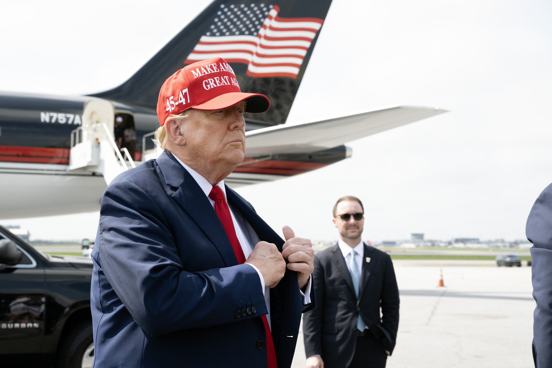Trump a refuzat invitația lui Zelenski de a veni la Kiev să discute de război
