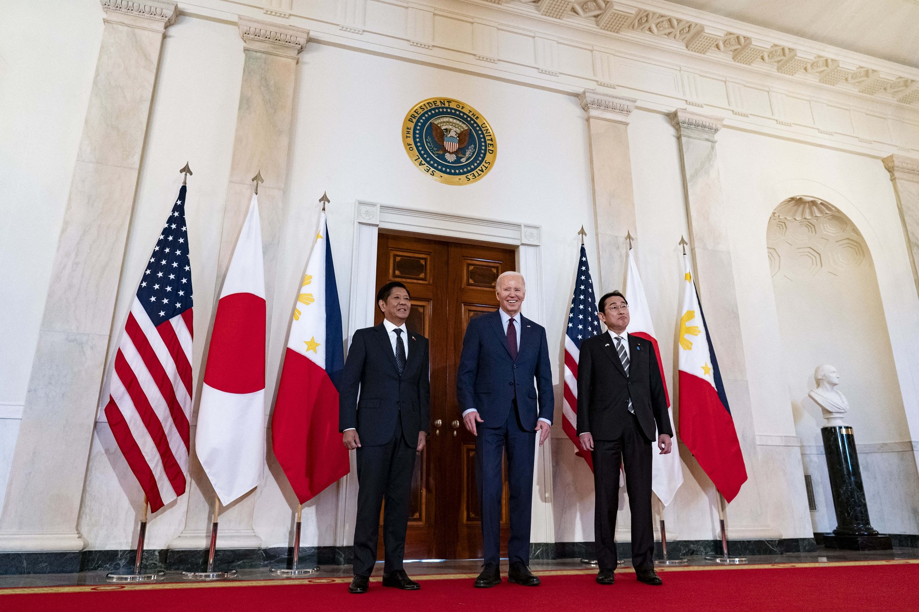 Avertisment pentru Beijing. Biden promite să apere Filipinele în cazul unui „atac” în Marea Chinei de Sud