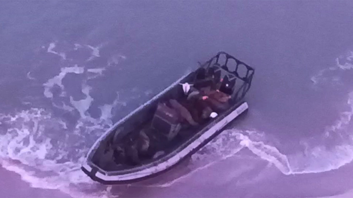 Rușii susțin că au respins o tentativă de „invazie navală” ucraineană în Herson, „antrenată de comando-uri britanice”