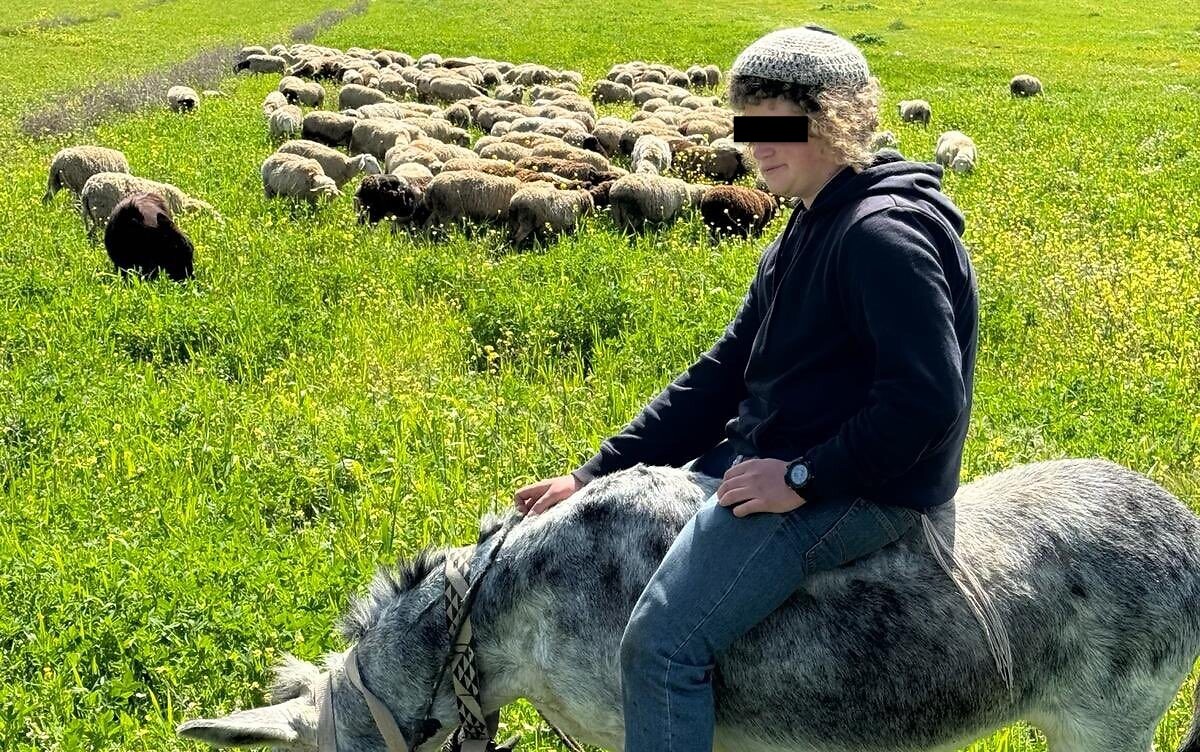 Un cioban israelian de 14 ani a fost găsit mort lângă un sat palestinian din Cisiordania. Noi violențe s-au declanșat în regiune