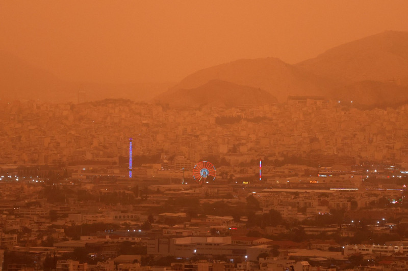 Sahara dust blankets over Athens