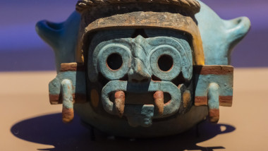 statuetă aztecă