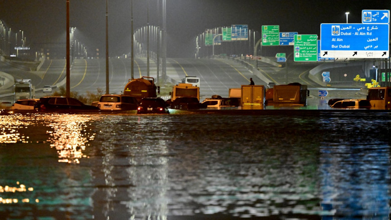 dubai inundatii