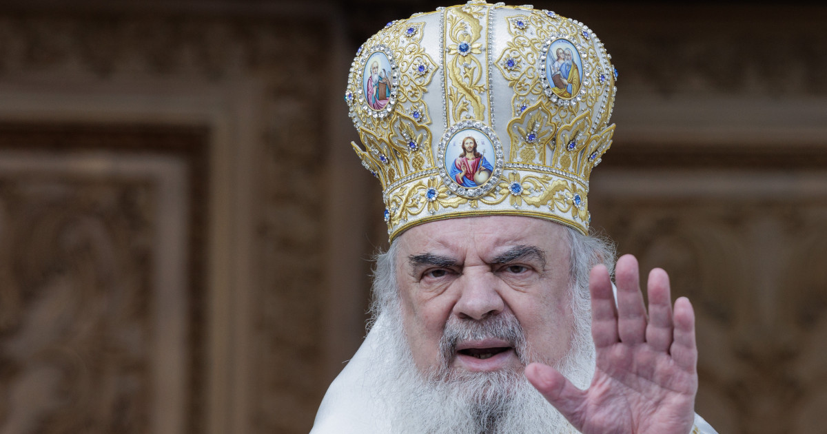 Patriarhul Daniel îi transmite Papei Francisc un mesaj de însănătoşire