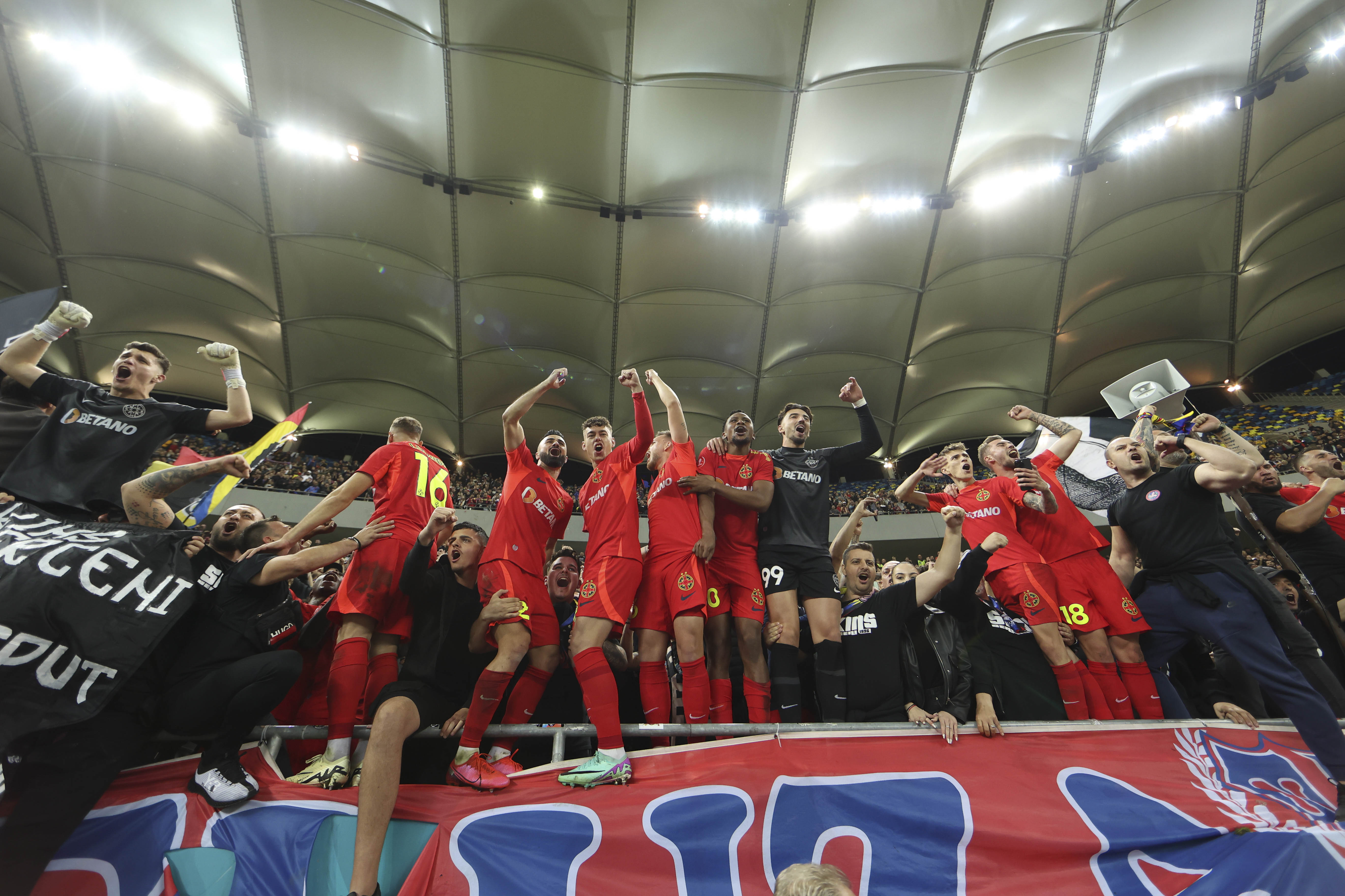 FCSB este noua campioană a României. Echipa nu mai câştigase titlul din 2015