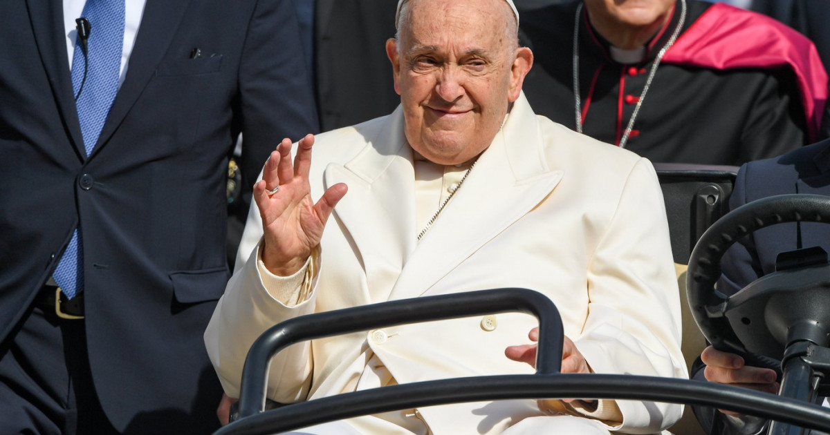 Papa Francisc a vizitat Veneția, fiind prima sa călătorie de la începutul anului din cauza problemelor de sănătate|EpicNews
