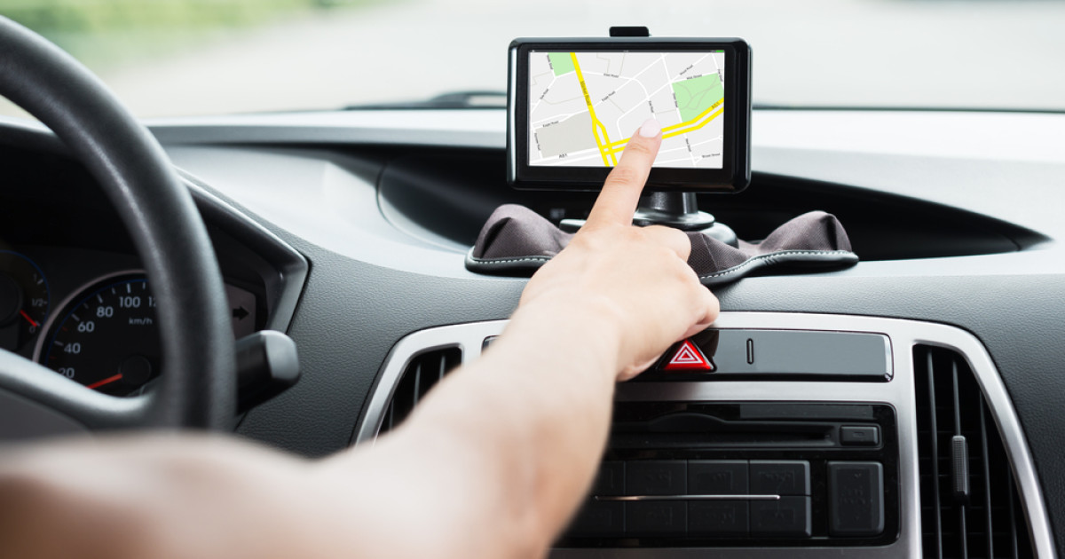 Familie cu cinci copii, rătăcită în Buzău, după indicații GPS