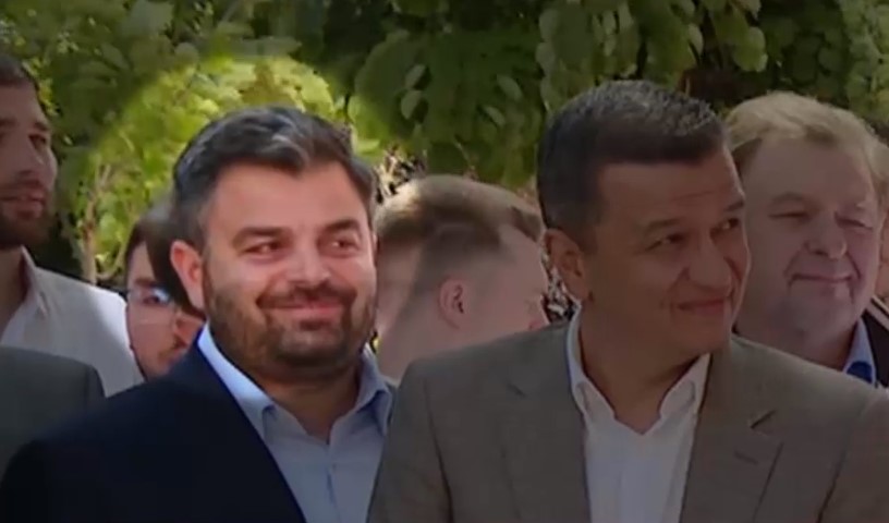 „Ghiveciu Matei”. Pesediștii tot uită numele candidatului de la Sectorul 5, Adrian Vigheciu
