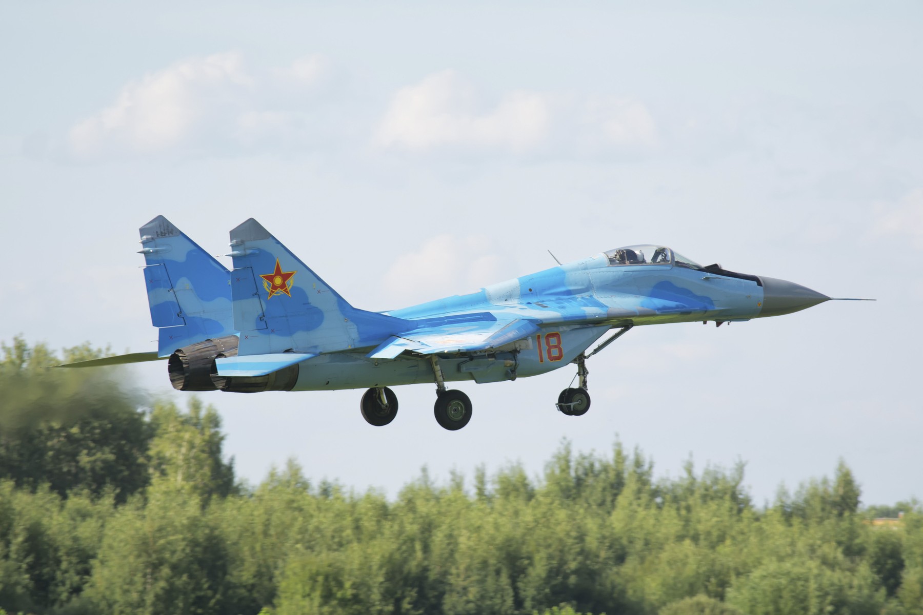 SUA au cumpărat 81 de avioane sovietice de la un aliat al lui Putin cu 20.000 de dolari bucata