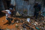 Heavy rains in Kenya cause flooding in Nairobi