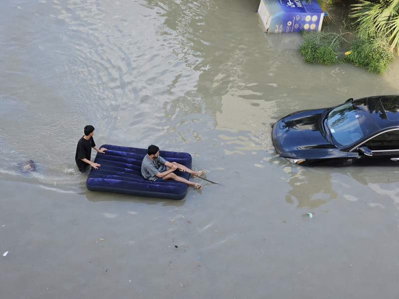 dubai-pagube-inundatii-profimedia