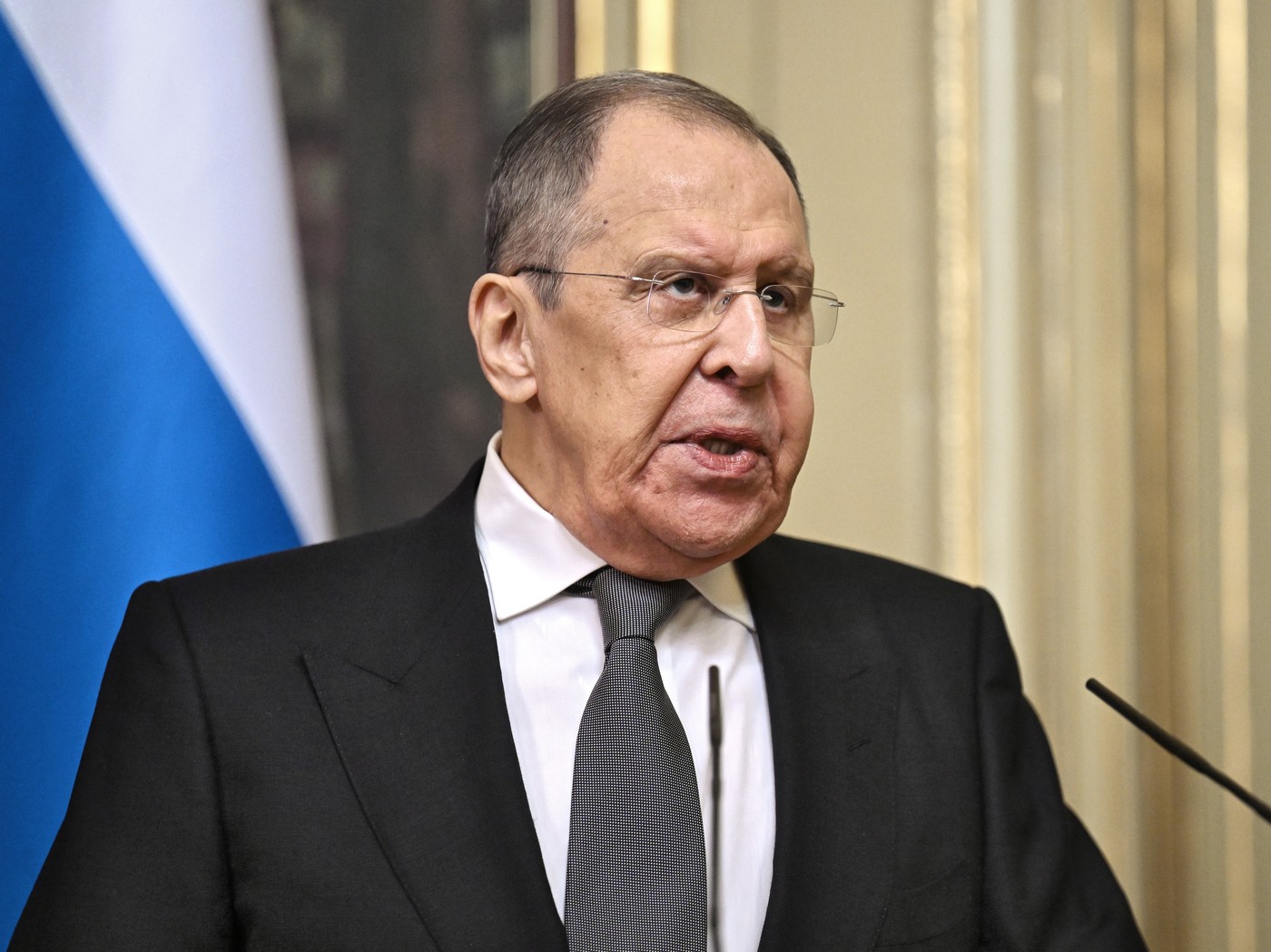 Rusia avertizează că Occidentul „se balansează periculos pe marginea unui conflict între puterile nucleare”