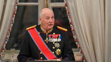 Oslo 20240213.Norwegian King Harald gives a speech during the gala dinner at the Palace in honor of Tanzanian President Samia Suluhu Hassan in connection with her official visit to Norway.Photo: Annika Byrde / POOL / NTB