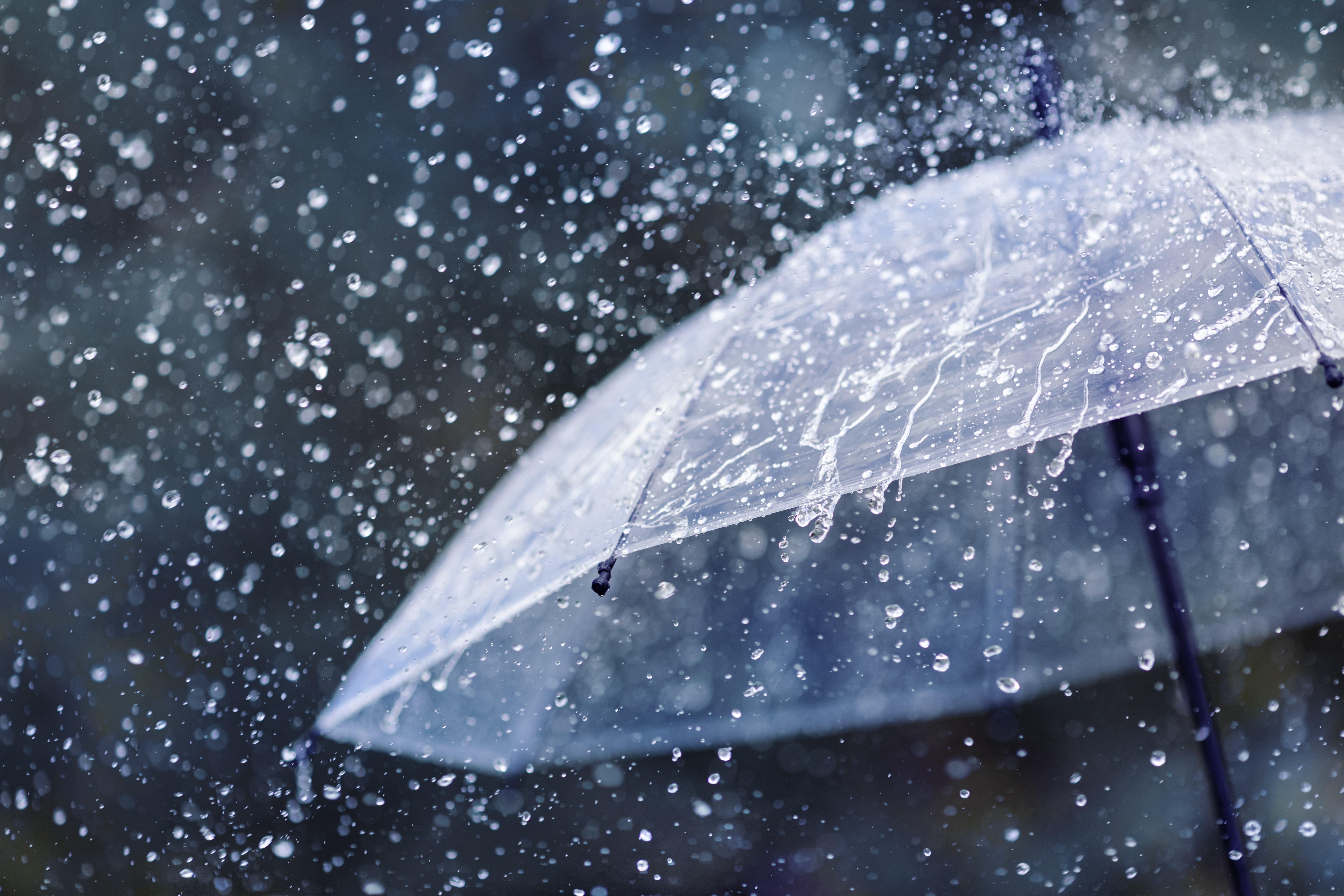Prognoza meteo pentru perioada 20 mai - 2 iunie. Vremea se încălzește, dar un val de ploi va cuprinde aproape toată țara