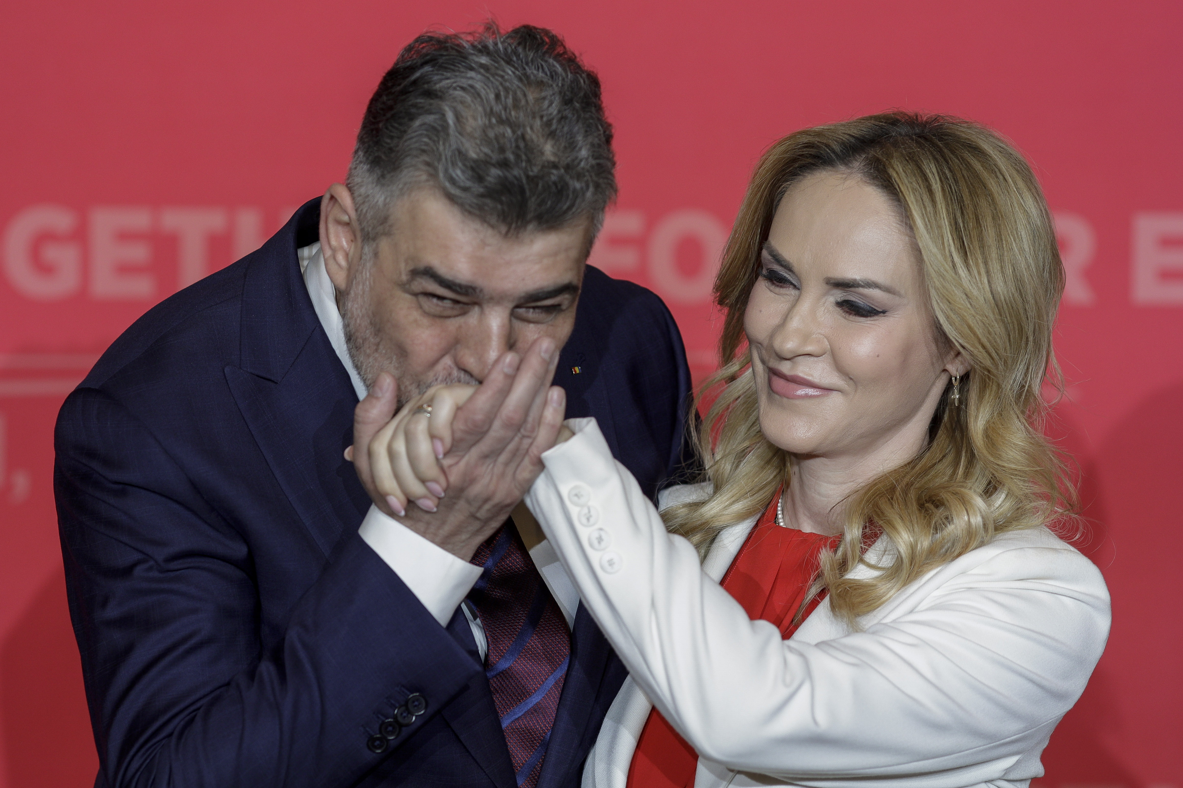 Firea îi mulțumește lui Ciolacu pentru „încredere”: „Voi redeschide toate şantierele”