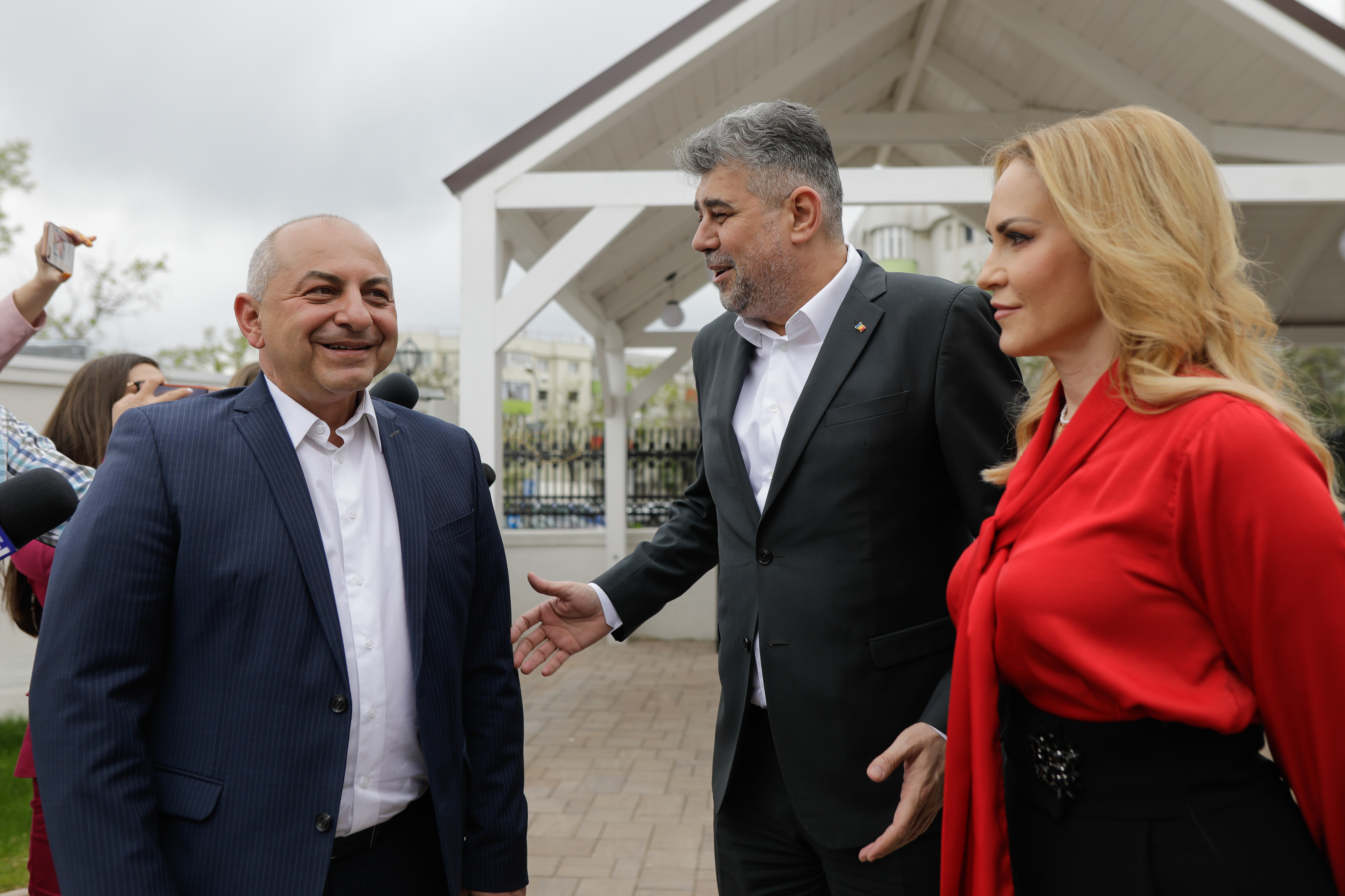 Ciolacu îi cere scuze lui Cîrstoiu “pentru tot ce a pătimit” și anunță că va strânge semnături pentru Firea: Va fi din nou primar