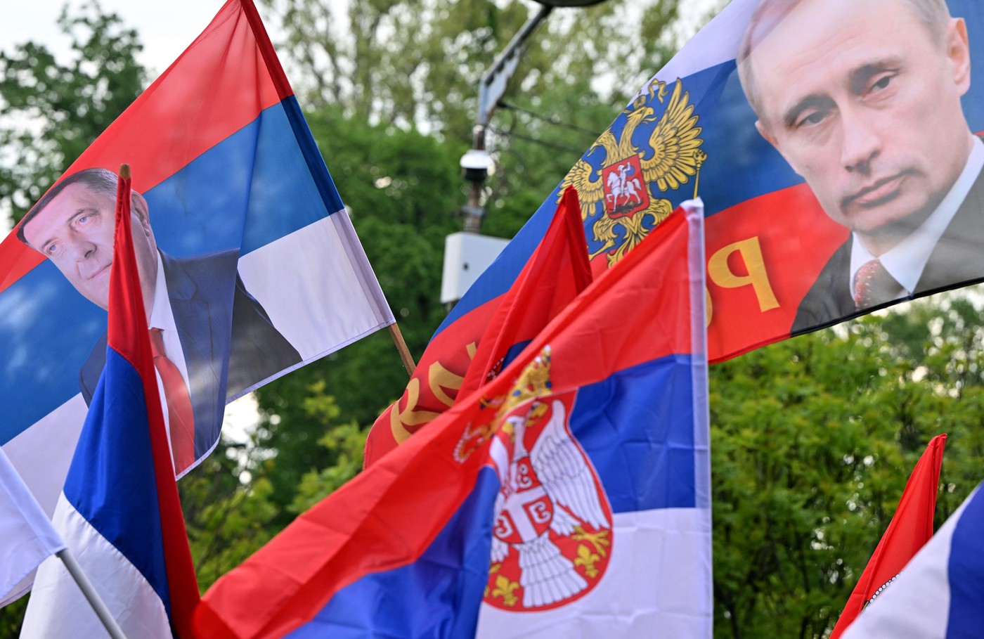 Liderul sârbilor din Bosnia amenință iar cu secesiunea: Nu mai dorim să împărţim cu bosniacii nici măcar aerul
