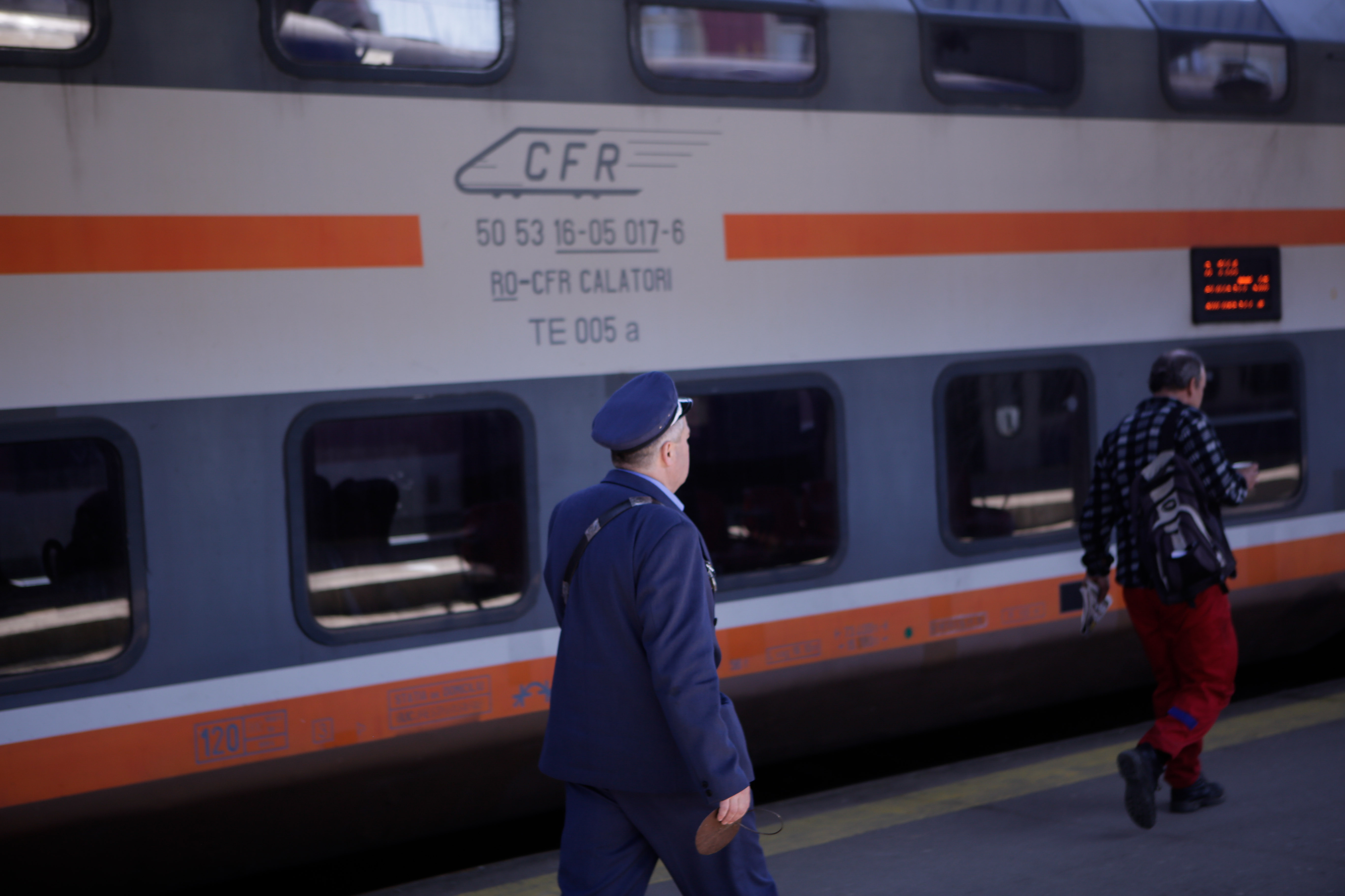 CFR suplimentează numărul trenurilor în minivacanța de 1 Mai și Paște