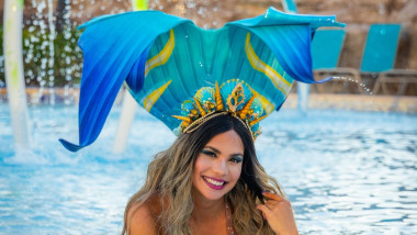 Professional mermaid makes $8k-an-hour - despite being scared of the ocean.