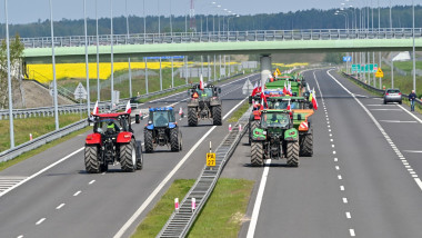Farmers' warning protest on the S3 route, Pyrzyce junction