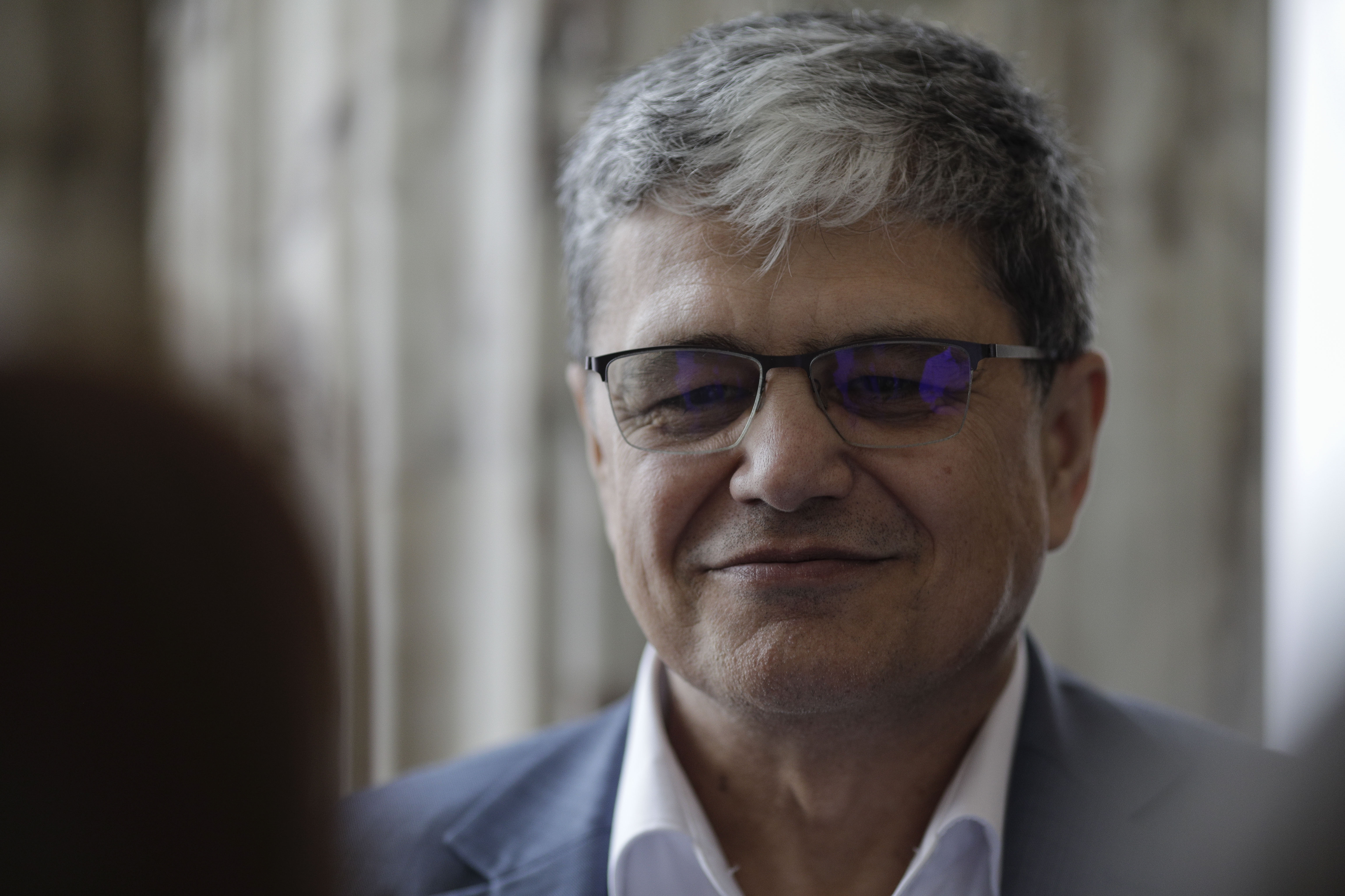 Guvernul amână taxa pe lux. Boloş: Impozitul de 0,5% pentru casele și mașinile scumpe, amânat până la 30 septembrie