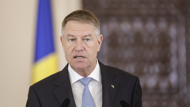 Iohannis se pensionează din postul de profesor de la Colegiul „Brukenthal”. Președintele a ținut catedra blocată 27 de ani