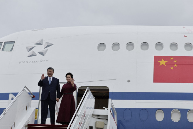 xi jinping a ajuns in franta