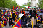 protestatari tibetani la paris