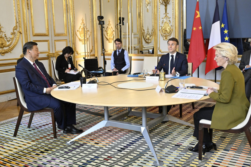 Emmanuel Macron, Xi Jinping And Ursula Von Der Leyen Meet At Elysee - Paris