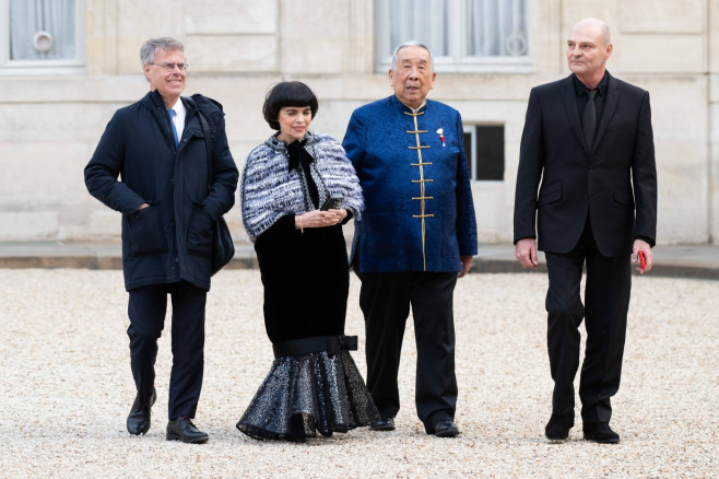 Elysee Palace : Arrival of guests at the State dinner for Xi Jinping