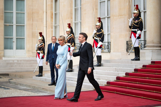 Elysee Palace : Arrival of guests at the State dinner for Xi Jinping