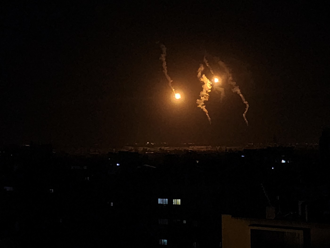 Armata israeliană a atacat aerian și terestru Rafah, tancurile au ajuns la 200 de metri de granița cu Egipt. ONU: E intolerabil