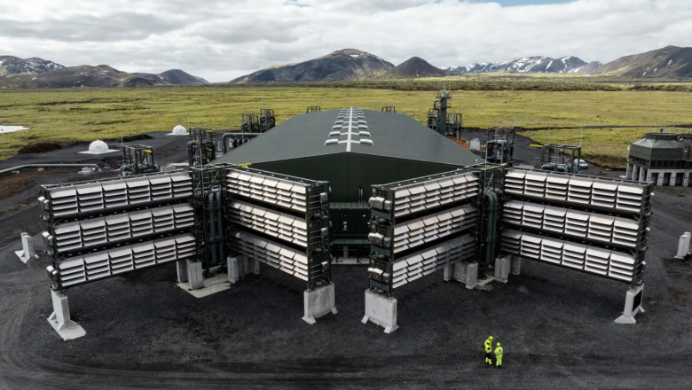 centrala Mammoth de captare a dioxidului de carbon direct din aer, de la Climeworks, în Islanda