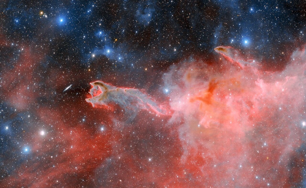„Mâna lui Dumnezeu”, fotografiată în spațiu. Astronomii au surprins un fenomen cosmic greu de observat