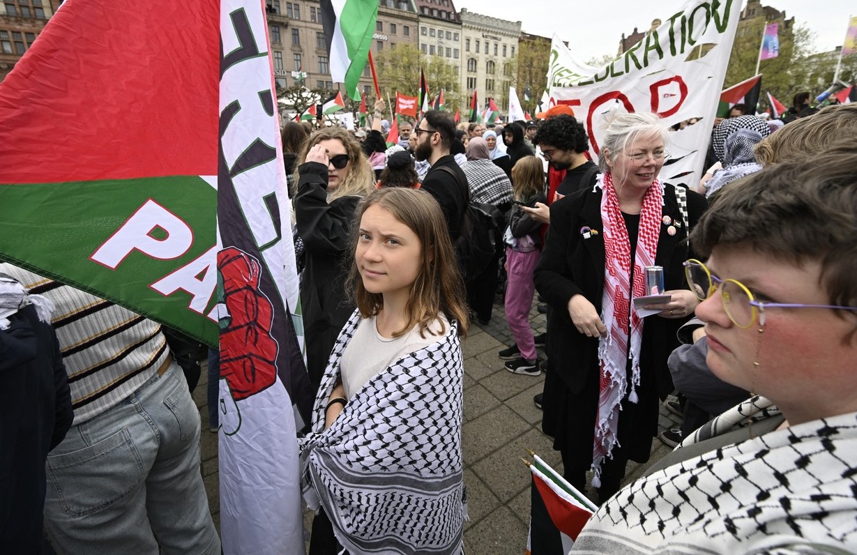 Proteste la Malmo, înainte de a doua semifinală Eurovision 2024. Greta Thunberg s-a alăturat miilor de demonstranți pro-palestinieni
