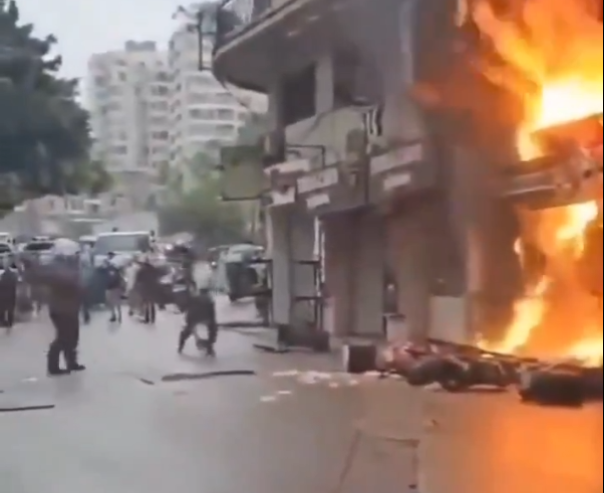 Opt morți după o explozie într-un restaurant din Beirut