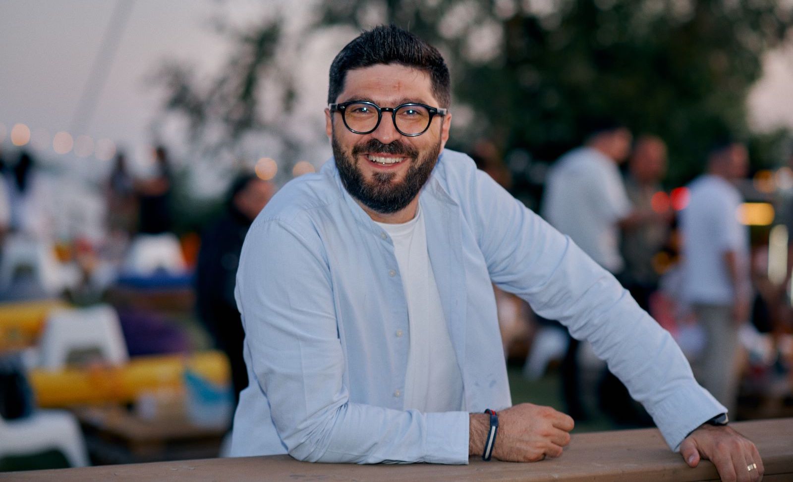 Cum alegem vinul pentru masa de Paște, cu un campion mondial la degustare în orb. Valentin Ceafalău: „Vinul să nu domine preparatul”