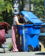 EXCLUSIVE: Loni Willison is Pictured on the Streets of Los Angeles.